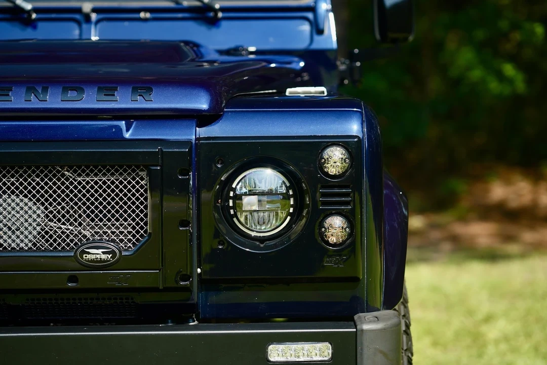 1997 Land Rover Defender 110 - Image 20 of 21
