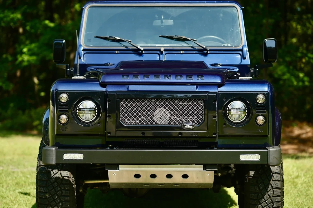 1997 Land Rover Defender 110 - Image 18 of 21