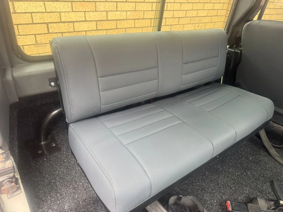 1997 Land Rover Defender 110 - Image 19 of 19