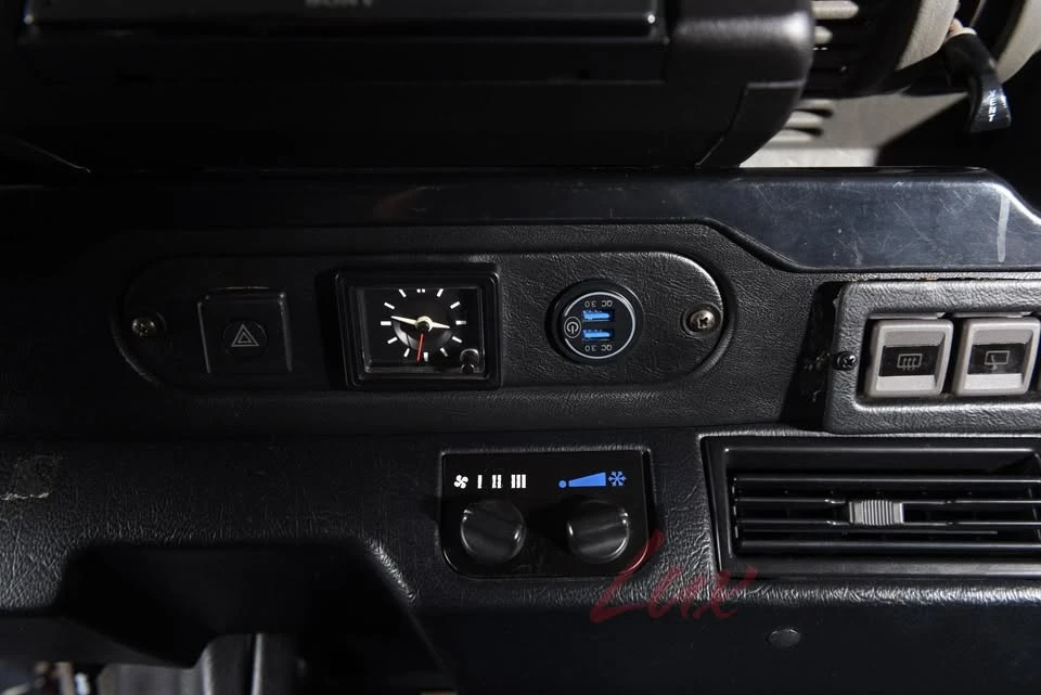 1997 Land Rover Defender 90 - Image 14 of 20