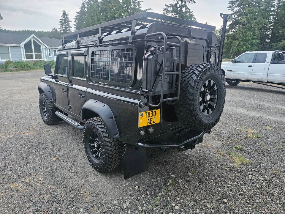 1997 Land Rover Defender 110 - Image 8 of 14