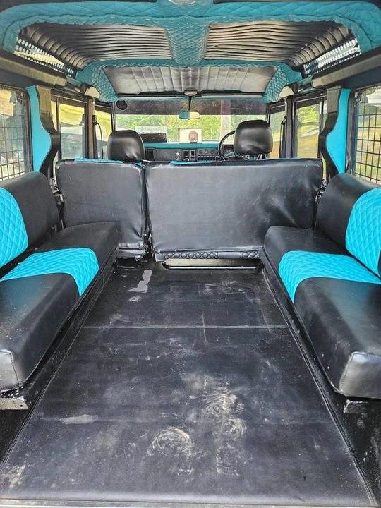 1997 Land Rover Defender 110 - Image 13 of 14