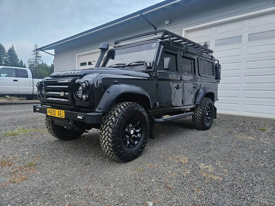 1997 Land Rover Defender 110 - Image 3 of 14