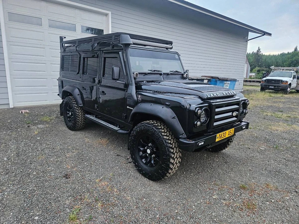 1997 Land Rover Defender 110 - Image 5 of 14