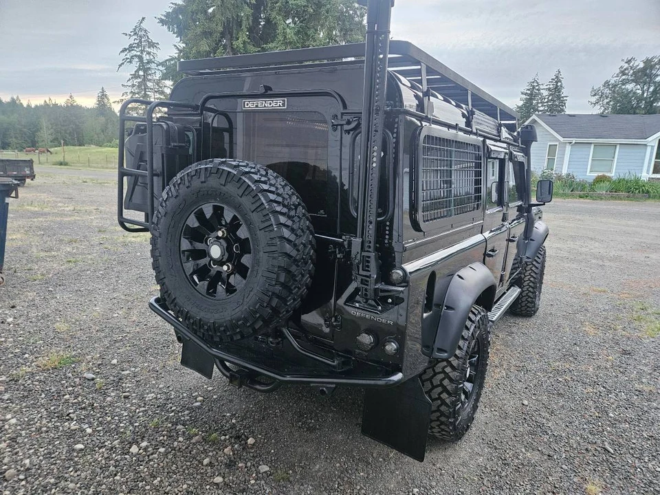 1997 Land Rover Defender 110 - Image 7 of 14