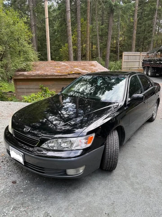 1997 Lexus ES 3rd Gen - Image 4 of 13