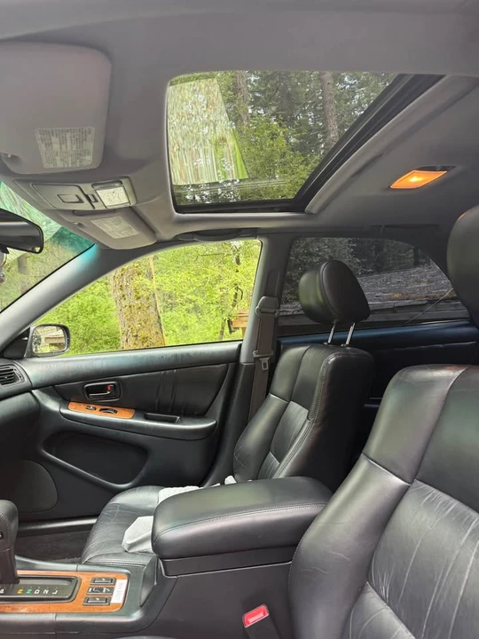 1997 Lexus ES 3rd Gen - Image 7 of 9