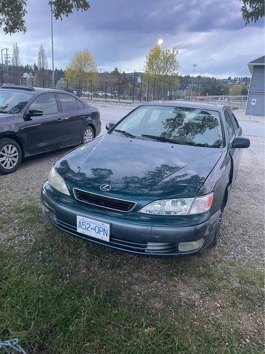 1997 Lexus ES 3rd Gen - Image 2 of 4