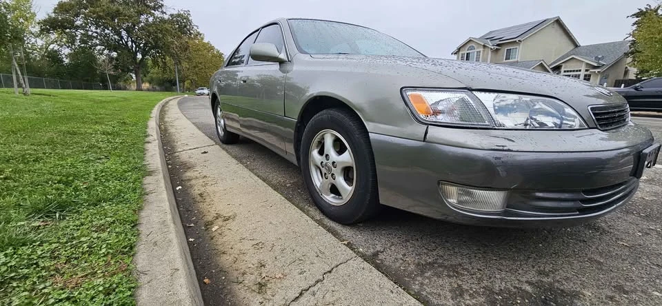 1997 Lexus ES 2nd Gen - Image 4 of 6