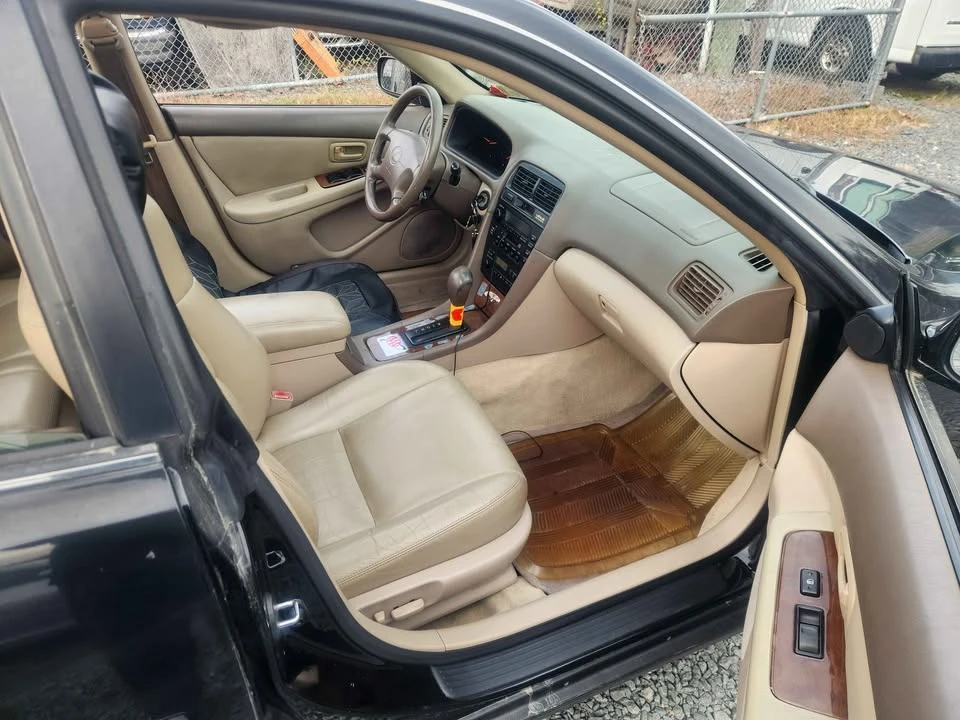 1997 Lexus ES 3rd Gen - Image 4 of 4