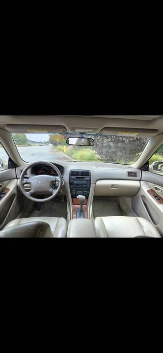 1997 Lexus ES 2nd Gen - Image 4 of 14
