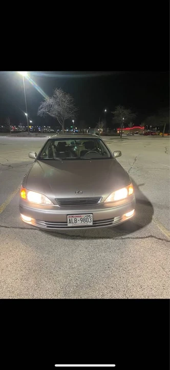1997 Lexus ES 3rd Gen - Image 2 of 2