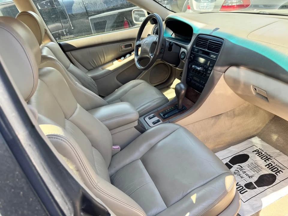 1997 Lexus ES 2nd Gen - Image 5 of 10