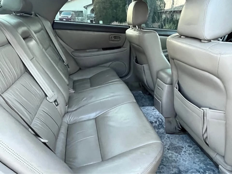 1997 Lexus ES 3rd Gen - Image 3 of 5