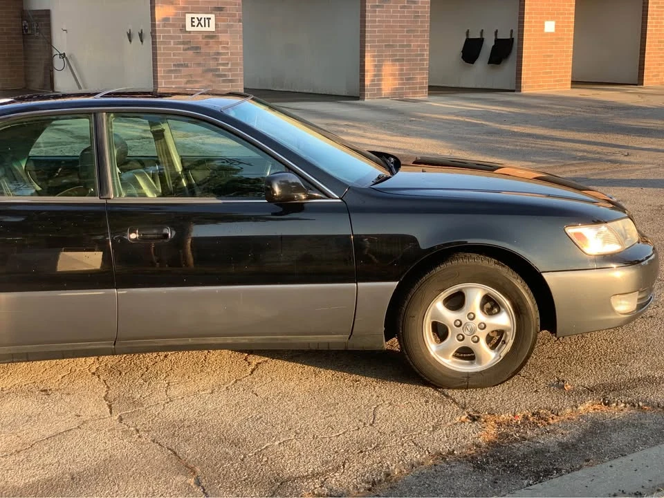1997 Lexus ES 3rd Gen - Image 4 of 5