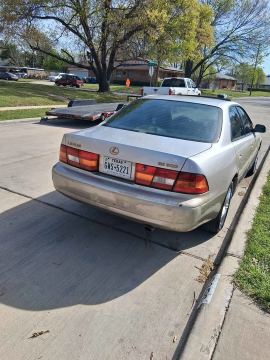1997 Lexus ES 3rd Gen - Image 5 of 5