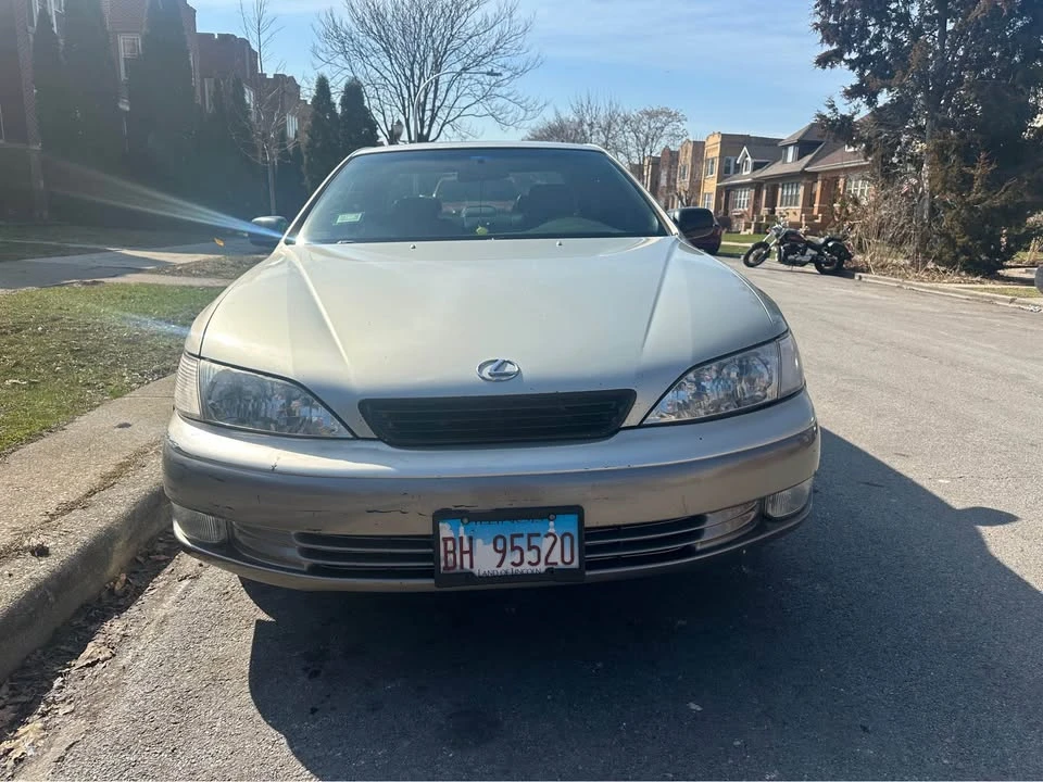 1997 Lexus ES 3rd Gen - Image 2 of 11