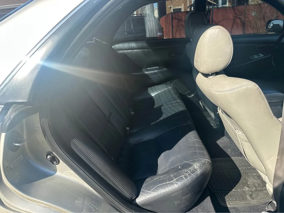 1997 Lexus ES 3rd Gen - Image 10 of 11