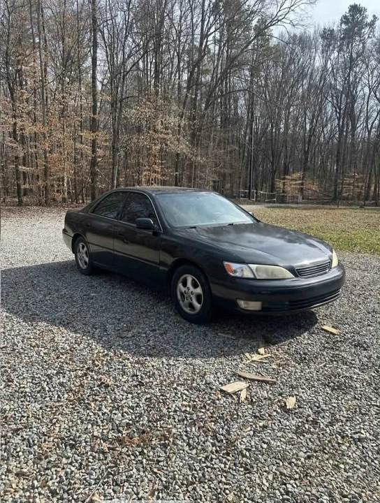 1997 Lexus ES 3rd Gen - Image 2 of 3