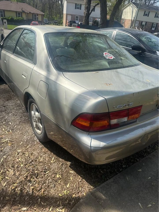 1997 Lexus ES 3rd Gen - Image 4 of 9