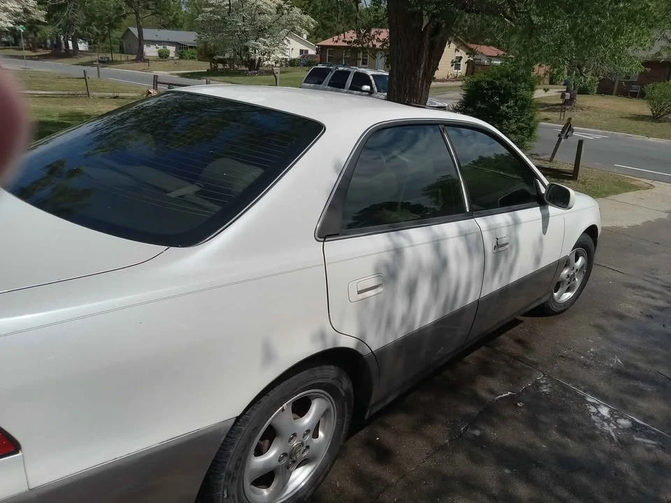 1997 Lexus ES 3rd Gen - Image 2 of 7