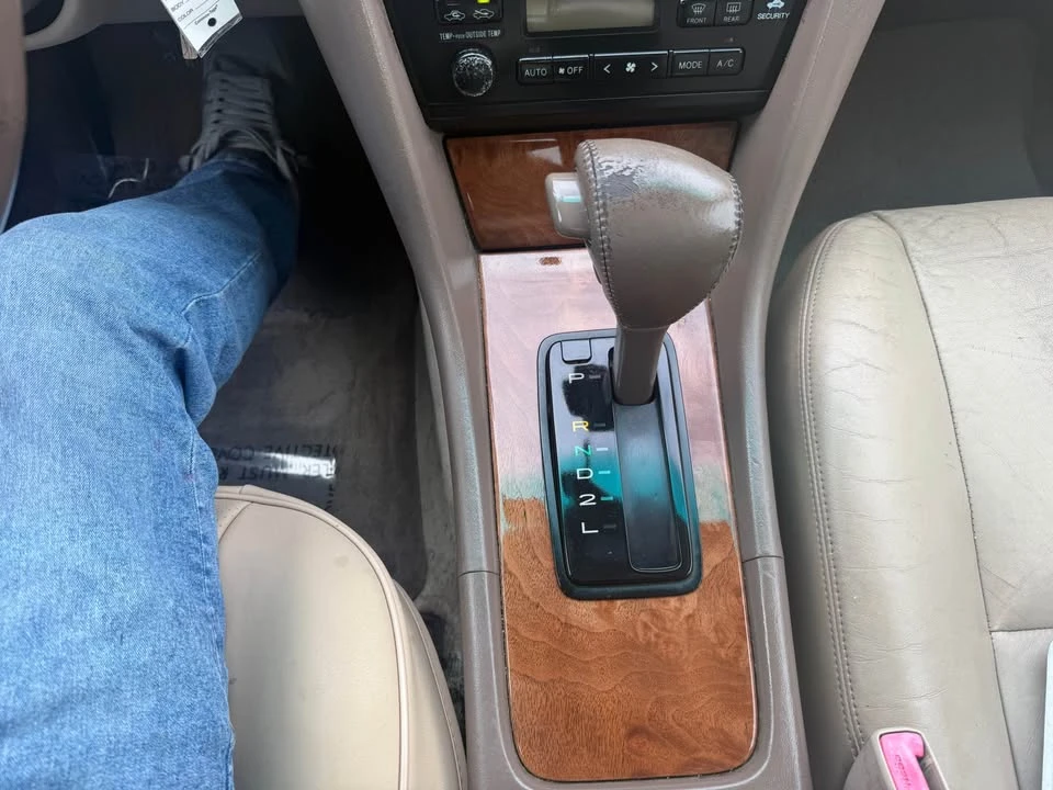1997 Lexus ES 3rd Gen - Image 18 of 20