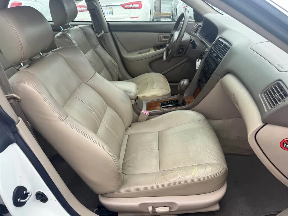 1997 Lexus ES 3rd Gen - Image 10 of 20