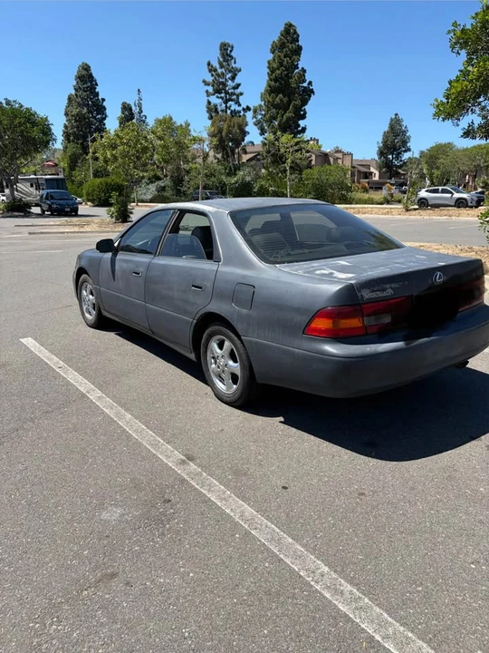1997 Lexus ES 3rd Gen - Image 4 of 6
