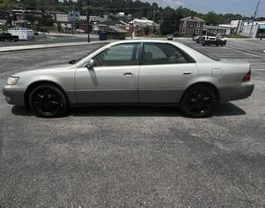 1997 Lexus ES 3rd Gen - Image 2 of 6