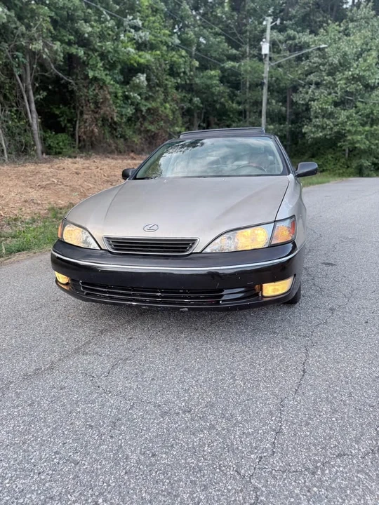 1997 Lexus ES 3rd Gen - Image 12 of 18