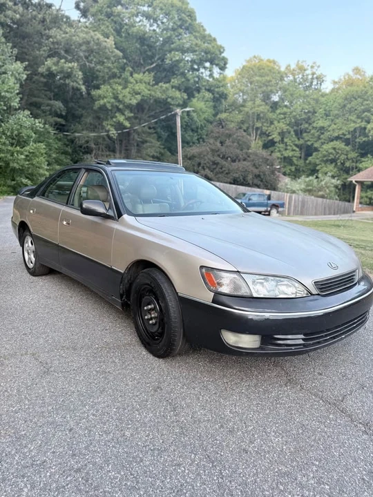 1997 Lexus ES 3rd Gen - Image 4 of 18