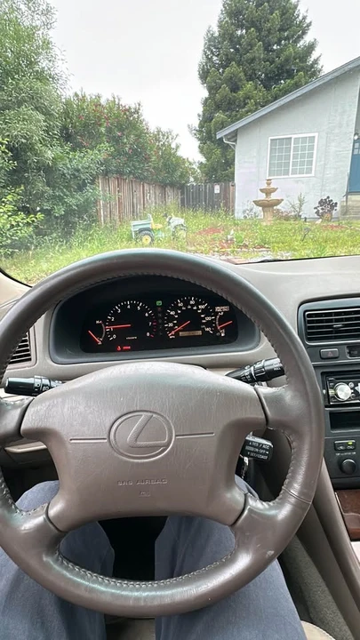 1997 Lexus ES 3rd Gen - Image 4 of 4