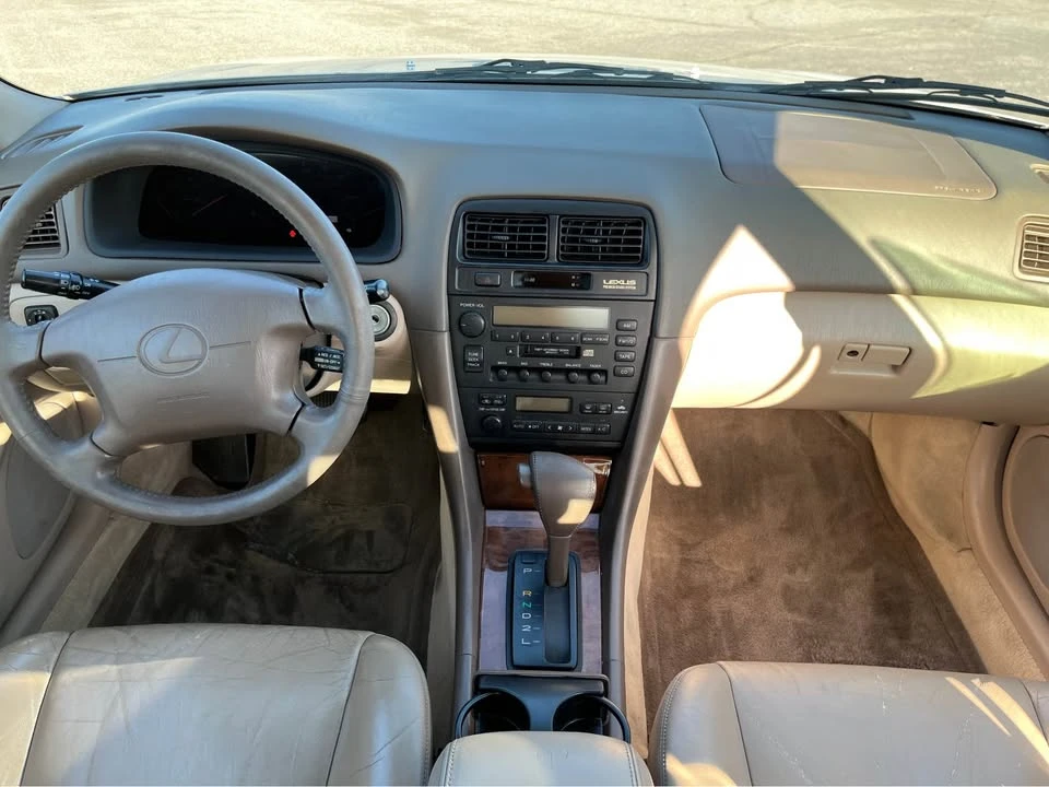 1997 Lexus ES 3rd Gen - Image 8 of 18