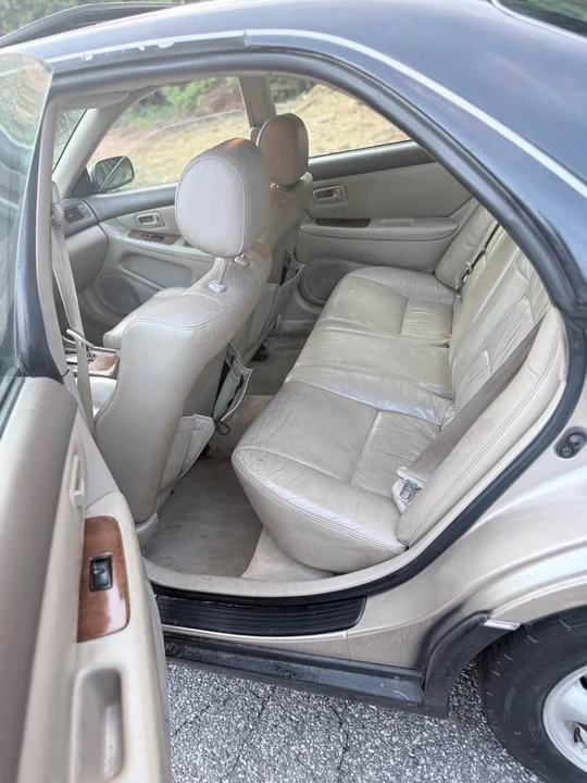 1997 Lexus ES 3rd Gen - Image 8 of 17