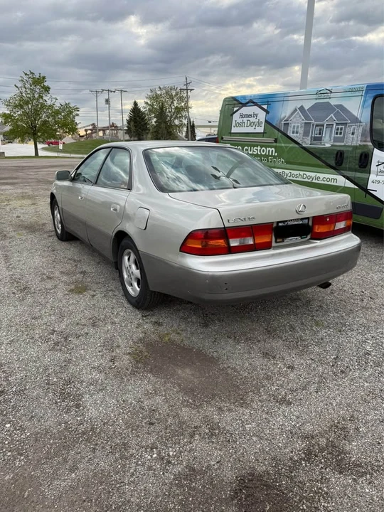 1997 Lexus ES 3rd Gen - Image 6 of 7
