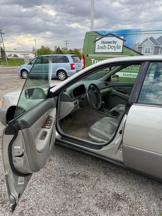 1997 Lexus ES 3rd Gen - Image 2 of 7