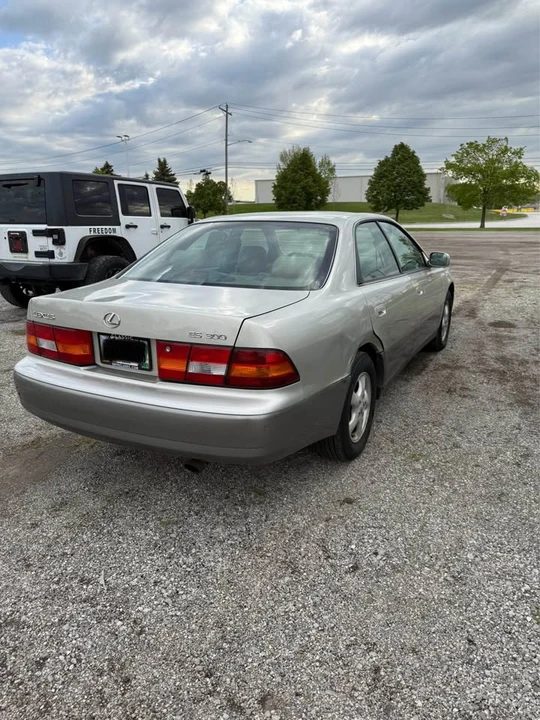 1997 Lexus ES 3rd Gen - Image 7 of 7