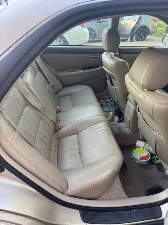 1997 Lexus ES 3rd Gen - Image 4 of 5