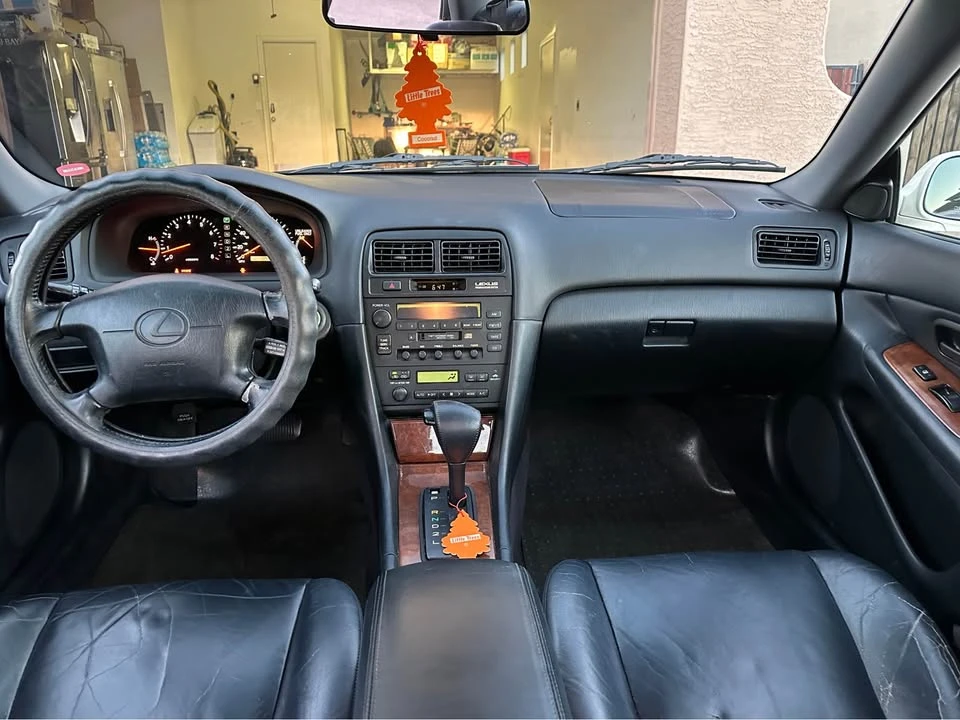 1997 Lexus ES 3rd Gen - Image 16 of 18