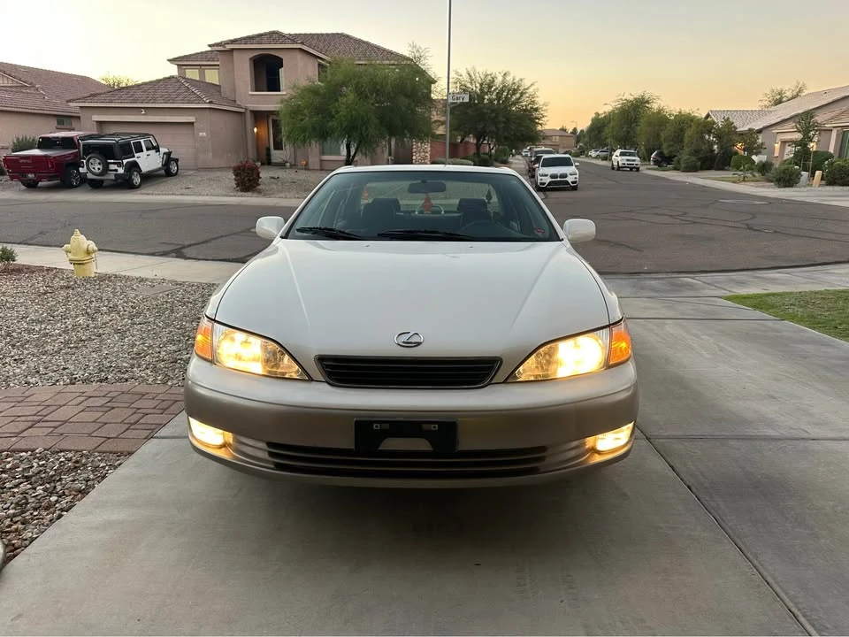 1997 Lexus ES 3rd Gen - Image 10 of 18