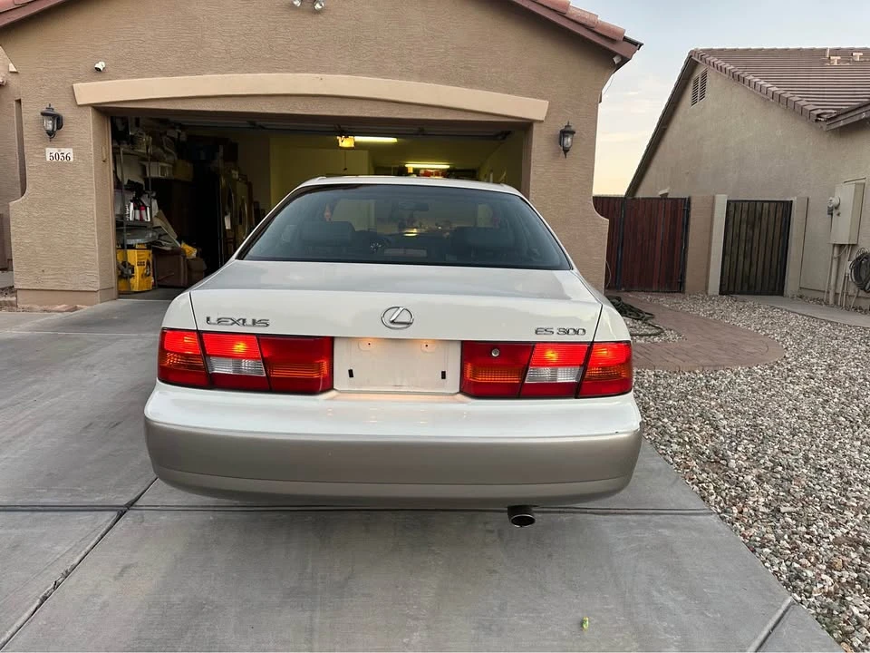 1997 Lexus ES 3rd Gen - Image 7 of 18