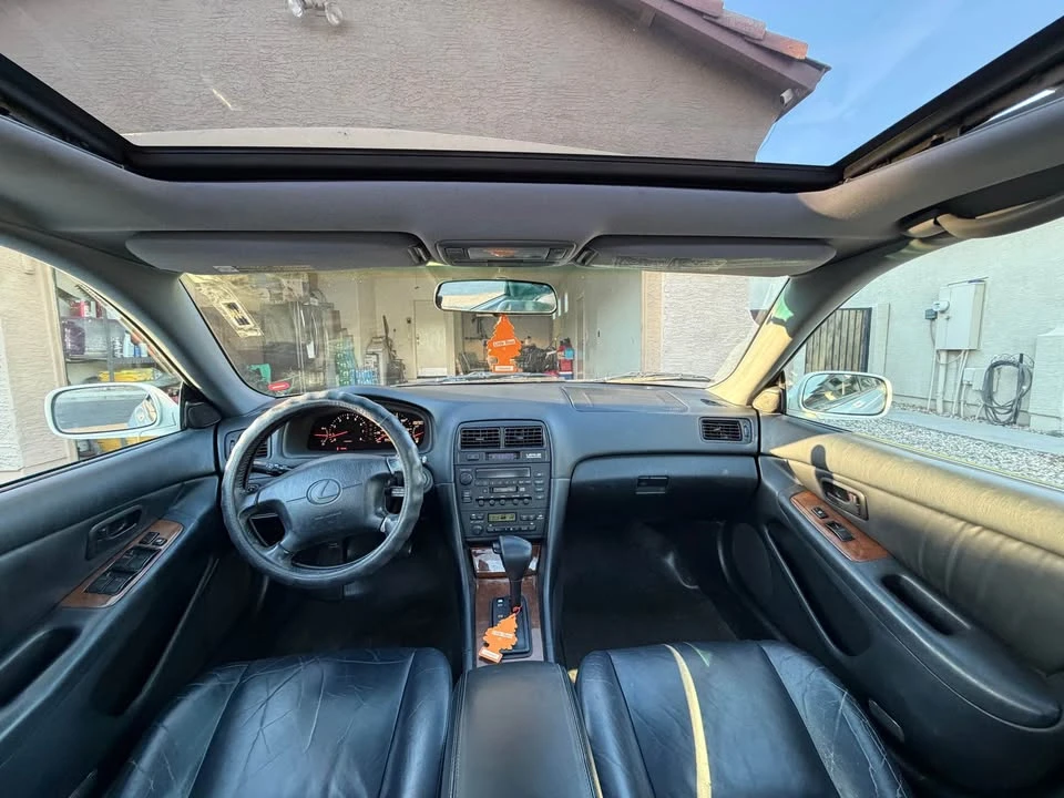 1997 Lexus ES 3rd Gen - Image 11 of 20