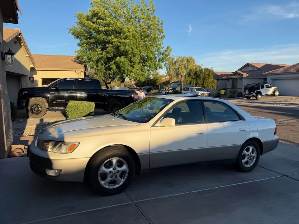1997 Lexus ES 3rd Gen - Image 2 of 19