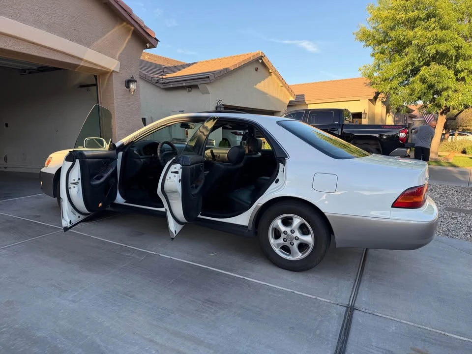 1997 Lexus ES 3rd Gen - Image 11 of 20