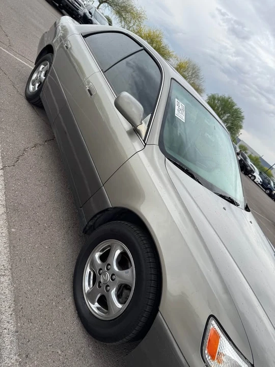 1997 Lexus ES 3rd Gen - Image 11 of 14