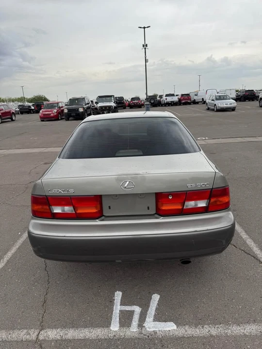 1997 Lexus ES 3rd Gen - Image 2 of 14