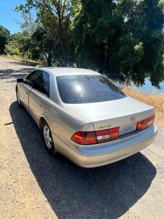 1997 Lexus ES 3rd Gen - Image 7 of 7