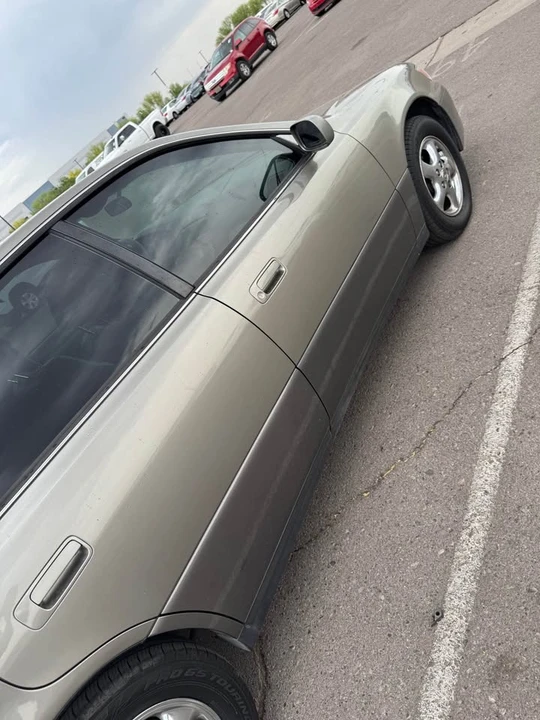 1997 Lexus ES 3rd Gen - Image 13 of 14