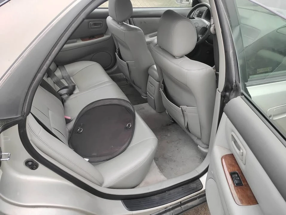 1997 Lexus ES 2nd Gen - Image 4 of 4