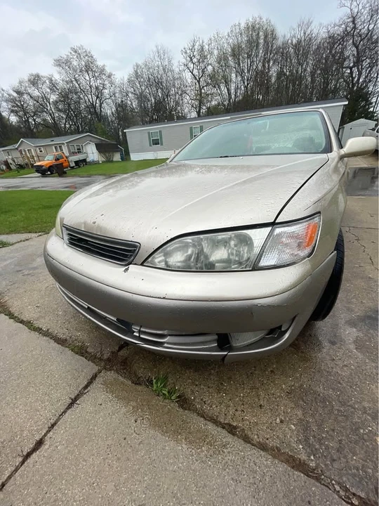 1997 Lexus ES 3rd Gen - Image 6 of 9